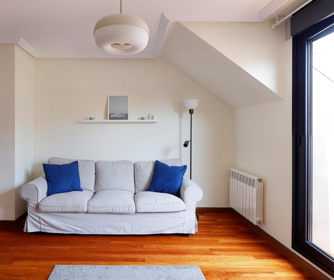 Atico Con Terraza, Vistas Al Mar Y Parking En Playa De S Lorenzo Gijón Eksteriør billede