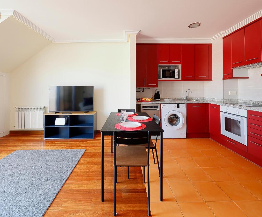 Atico Con Terraza, Vistas Al Mar Y Parking En Playa De S Lorenzo Gijón Eksteriør billede